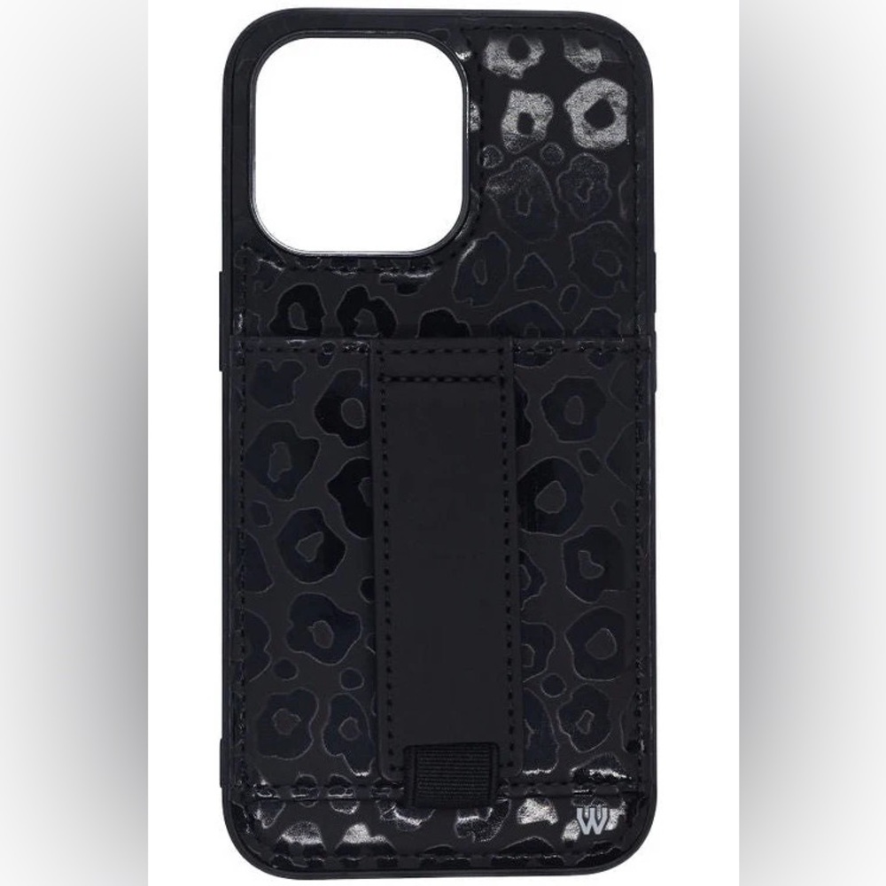 Walli iPhone 14 Pro Case blacked out leopard